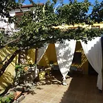 Domu Incanto Sa Domu Sarrabesa לינה וארוחת בוקר מוראברה