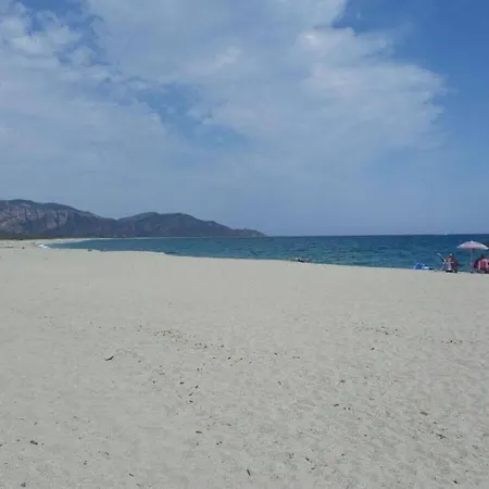 לינה וארוחת בוקר Domu Incanto Sa Domu Sarrabesa