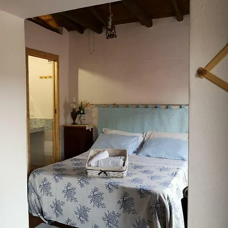 Bed & Breakfast Domu Incanto Sa Domu Sarrabesa 3*