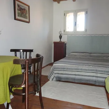 Bed & Breakfast Domu Incanto Sa Domu Sarrabesa 3*